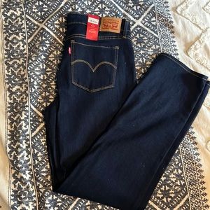 NWT Levi’s dark wash 712 jeans